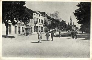 Munkács, Mukacheve, Mukacevo; utcakép, üzlet, templom, kerékpár. Novotny & Bartosek kiadása / street view, shops, church, bicycle (kis szakadás / small tear)