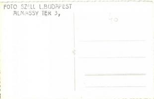 Magyar Királyi Honvéd Légierő pilótái / WWII Hungarian Air Force pilots. Foto Széll photo