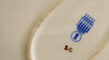 Zsolnay furulyázó juhász, kézzel festett, jelzett, hibátlan, m: 19 cm, h:21 cm