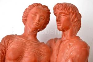 Tóth Valéria (1943- ): Jegyespár, terrakotta, jelzett, apró kopásokkal, m: 46 cm