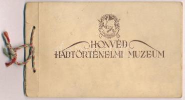 1949 Budapest I. Honvéd Hadtörténeti Múzeum, belsők. Állami Nyomda - képeslapfüzet 8 lappal / postcard booklet with 8 cards