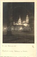 62 db régi magyar és külföldi városképes lap, közte sok fotó és 2 képeslapfüzet, valamint néhány szí...