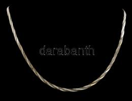 Ezüst(Ag) lapos fonott nyaklánc, jelzett, h: 37 cm, nettó: 5,2 g