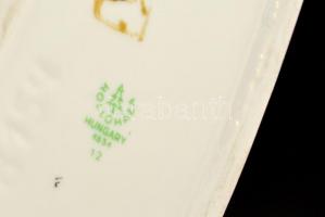 Hollóházi tornászlány, kézzel festett, jelzett, mázhibákkal a talapzaton, m:22 cm