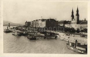 Budapest V. Ferenc József rakpart, gőzhajók, Lánchíd