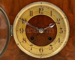 Ast deco asztali óra. Felesütős, ingajáratos. eredeti két kulccsal. Javításra szorul. 28x28 cm