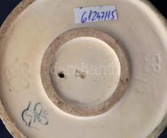 Goebel/Hummel kisfiú nyuszikkal, kézzel festett kerámia, jelzett, hibátlan, m: 8,5 cm