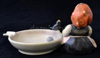 Goebel/Hummel kislány madárkákkal hamutartó, kézzel festett kerámia, jelzett, hibátlan, m: 9,5cm, 16...