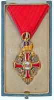 1916. "Ferenc József-rend lovagkeresztje" aranyozott Br kitüntetés vörös mellszalagon, kar...