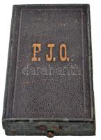 1916. "Ferenc József-rend lovagkeresztje" aranyozott Br kitüntetés vörös mellszalagon, kar...