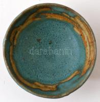 Gorka Lívia (1925-2011): Mázas kerámia tálka, apró kopásokkal, d: 13 cm