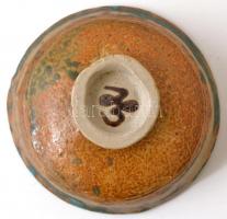 Gorka Lívia (1925-2011): Mázas kerámia tálka, apró kopásokkal, d: 13 cm