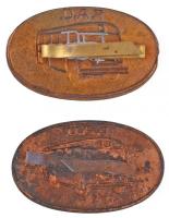 ~1946-1968. "FAÜ (Fővárosi Autóbusz Üzem)" részben festett illetve zománcozott sapkajelvén...