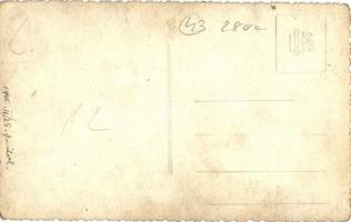 1940 Magyar honvédek hangszerekkel és gépfegyverekkel / Hungarian soldiers with musical instruments ...