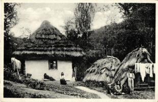 1939 Volóc, Volovec; kárpátaljai ház, folklór / Podkarpatska Rus / Transcarpathian folklore