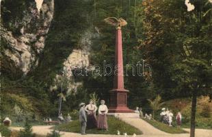 Körmöcbánya, Kremnitz, Kremnica; Zólyomvölgyi 1849-es honvéd szobor, emlékmű. Kiadja Ritter Sándor / 1849 Heroes' monument, statue, memorial - képeslapfüzetből / from postcard booklet (EB)