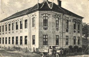 Tótmegyer, Slovensky Meder, Palárikovo; Slovenska Ludova Skola, Sklad piva / Szlovák elemi iskola, előtte K. Blaha sörraktárának teherautója / school, beer warehouse truck (EB)