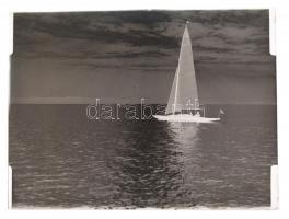 cca 1920 és 1950 között készült felvételek Budapestről, 13 db vintage üveglemez és film negatív, Kerny István (1879-1963) budapesti fotóművész hagyatékából, 4x6 cm és 9x12 cm között