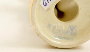 Goebel/ Hummel lovacskás kisfiú, kézzel festett kerámia, jelzett, hibátlan, m: 8,5 cm