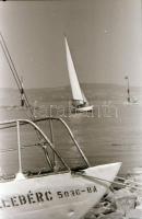 cca 1973 Balatoni felvételek, 320 db vintage negatív, a tároló tasakok feliratozva, 24x36 mm