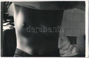 cca 1980 9 db szolidan erotikus fotó, 9x14 és 22x15 cm között