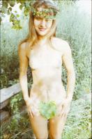 cca 1980-1990 19 db szolidan erotikus, hölgyeket ábrázoló diapozitív, 35x24mm