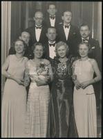 cca 1935 Báli ruhák divatja, 3 db vintage fotó, az egyiken felsorolva, kik szerepelnek a képen, 17x2...