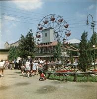 cca 1960 Budapest, Vidámpark, 2 db szabadon felhasználható, vintage negatív, 6x6 cm