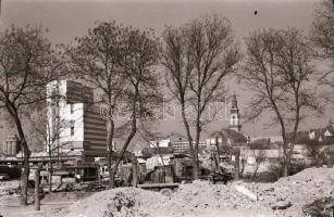 cca 1970-es és 1980-as évekből Kecskemét város fejlődése, építészeti öröksége, 95 db szabadon felhas...