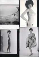 cca 1981 A fényképezőgép mágikus ereje, szolidan erotikus felvételek, 7 db vintage negatív + 11 db v...