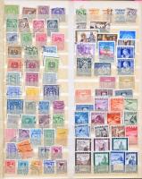 Néhány száz darabos Ausztria gyűjteményrész egy kevés postatisztával + néhány száz darabos főleg afrikai francia gyarmat összeállítás nagyalakú 14 lapos Schaubek rugós berakóban