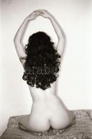 cca 1979 Vidám vasárnapok, szolidan erotikus felvételek, 7 db vintage negatív + 9 db vintage fotó és/vagy mai nagyítás, a negatívok és a papírképek között nincs összefüggés, 24x36 mm és 25x18 cm között