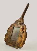 1887 Díszes, nagyméretű, masszív, levél formájó réz fényképtartó. Asztali kivitel, lábbal 52 cm. Hát...