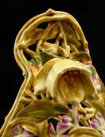 Zsolnay áttört  jardiniere (Mályva-sorozatból), kézzel festett porcelánfajansz, plasztikus rátétekke...