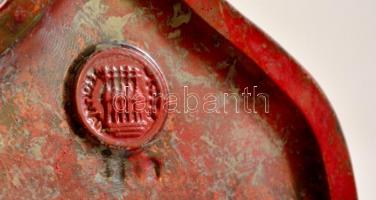 Zsolnay ökörvérmázas Buceros bicornis (nagy szarvascsőrűmadár), formába préselt porcelánfajansz, jel...