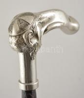 cca 1900 Antiszemita sétabot, fém-fa, alján rozsdás, fej rész foltos, 13×13 cm, m: 84 cm