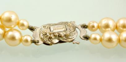 Kétsoros gyöngysor, dekoratív kapcsolóval, h: 43 cm