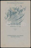 Kisfiú portré, hintalóval és játékpuskával, keményhátú fotó, Ujpest, Békési Győző fényképészeti műte...