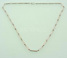 Ezüst(Ag) hosszú szemű lánc, jelzett, h: 47 cm, nettó: 7,9 g