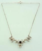 Ezüst(Ag) nyaklánc, gránát díszítéssel, jelzett, h: 42 cm, bruttó: 7,4 g