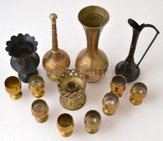 13 db különféle keleties réztárgy: kupicák, kiöntő, szelence, gyertyatartó, stb., különböző méretben
