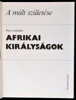 A múlt születése sorozat 8 kötete: 
John Waechter: Az ember őstörténete. 
David Oates, Joan Oates:...