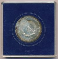NDK 1973. 10M Ag "Bertolt Brecht" műanyag dísztokban T:1- patina
GDR 1973. 10 Mark Ag &qu...