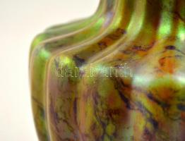 Zsolnay eozin mázas díszváza, formába préselt porcelánfajansz, jelzett (pajzs), pereménél restaurált...