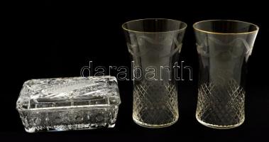 2 db üvegpohár, karcolásokkal, m: 12 cm + ólomkristály doboz, hibátlan, 12×8×4 cm