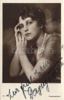 Dagny Servaes with original signature