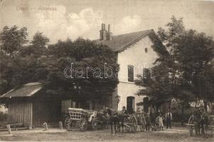 Ókér, Zmajevo; Vasútállomás, lovaskocsik. Kiadja Wolf fényképész / Bahnhof / railway station, horse-drawn carriages (EK)