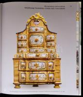 Balla Gabriella: Holics, Tata és Buda kerámiaművészete a 18. században. Bp., Novella. Kiadói egészvá...