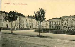 Zágráb, Agram, Zagreb; Trg dra. Ante Starcevica / square. W. L. Bp. 7463. (szakadás / tear)