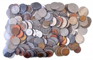 Románia 1906-2005. Vegyes érme tétel 1kg súlyban T:vegyes Romania 1906-2005. Mixed coin lot in 1kg net weight C:mixed